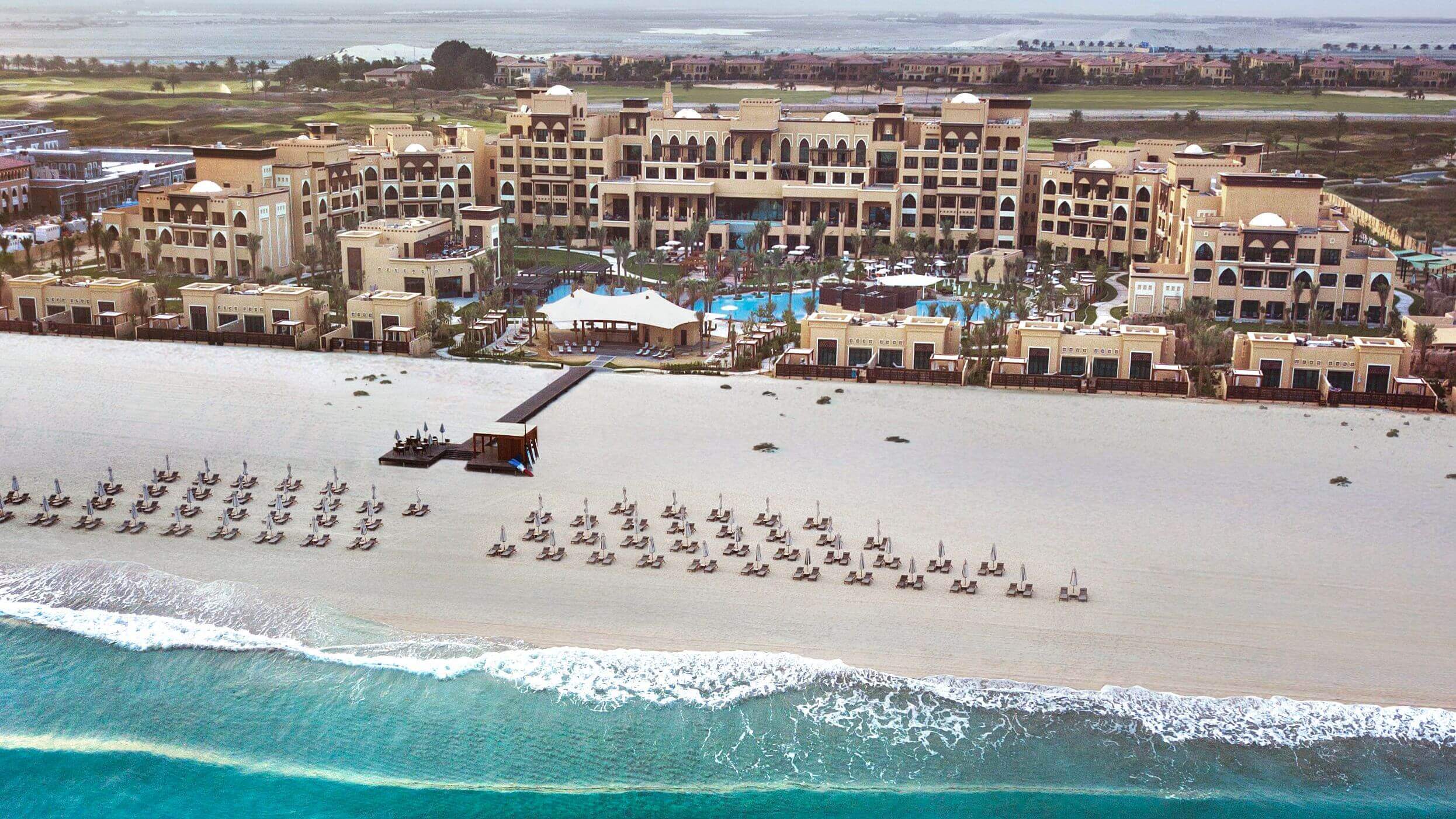 Abu Dhabi Saadiyat Rotana Resort & Villas *****